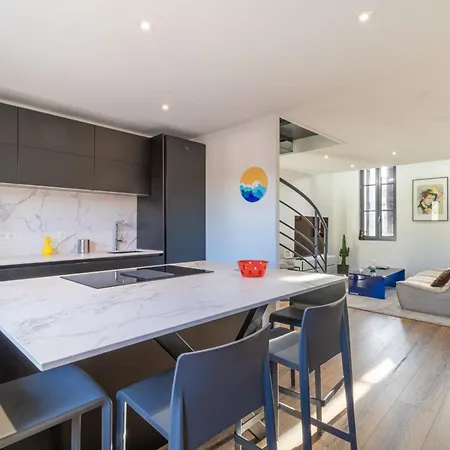 Nice Spacious Nest In *