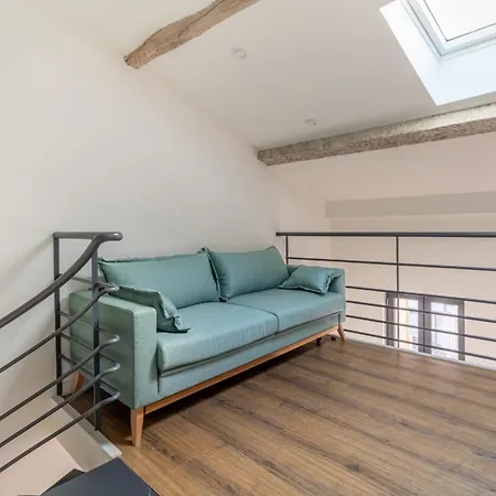 Nice Spacious Nest In *